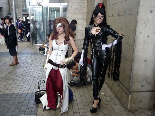 500x_bayonetta_cosplay