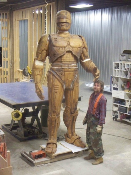 Robocop-statue